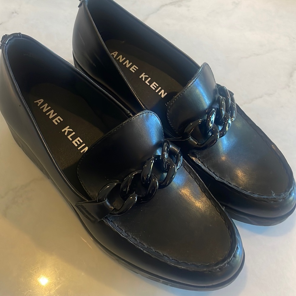 Black loafers 7 US